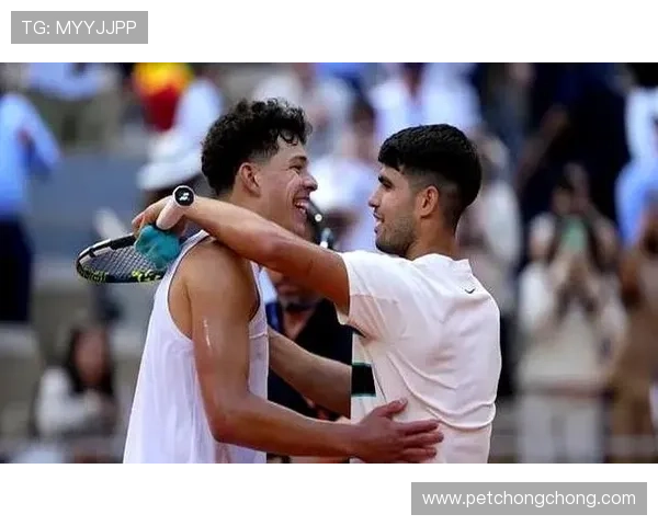 网球赛场上最令人惊讶的男双组合背后故事与实力解析